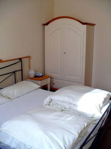 Отель B&B Genzianella