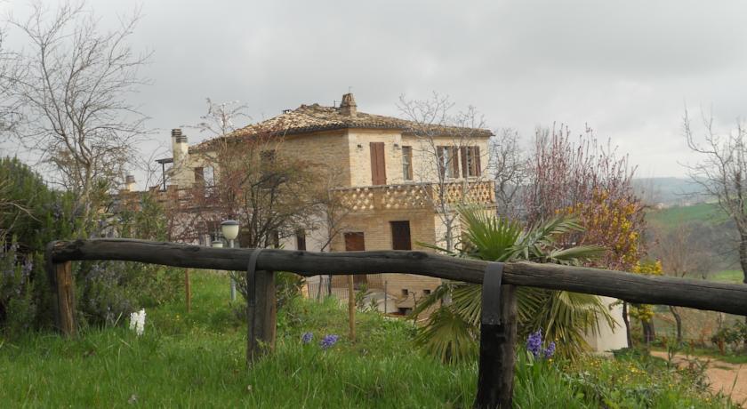 Отель Agriturismo Il Palmarone