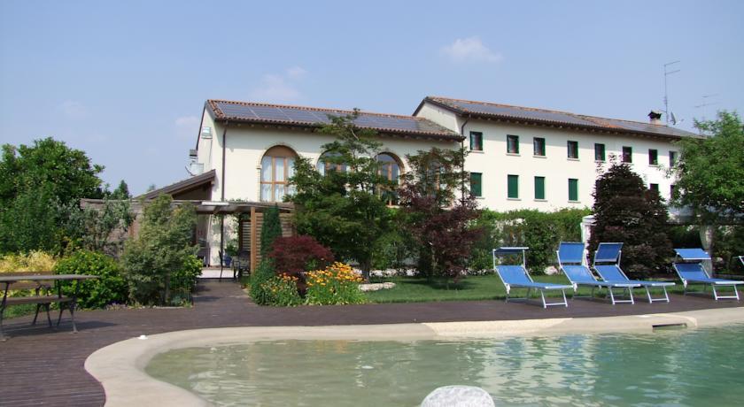 Отель Agriturismo Acero Rosso