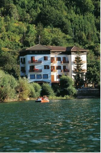 Отель Hotel Acquevive