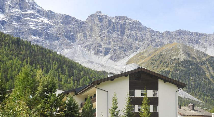Отель Hotel Tirol Astoria