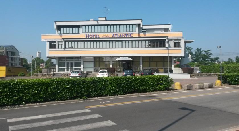 Отель Hotel Meuble' Atlantic