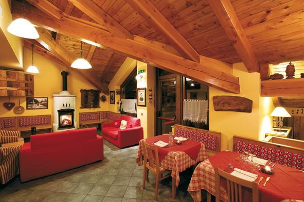 Отель Hostellerie Le Lievre Amoureux