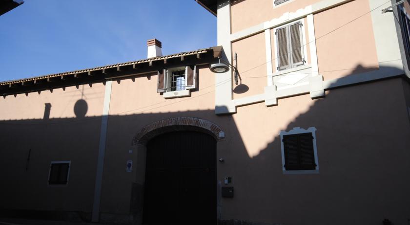 Апартаменты Old Farm Residence