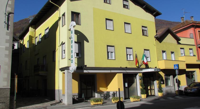 Отель Hotel Emiliana