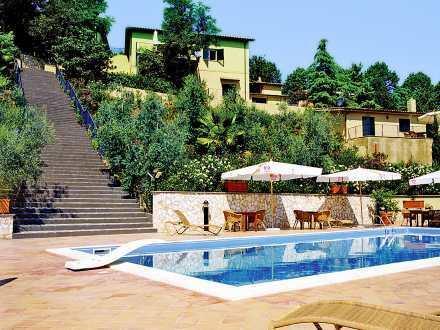 Апартаменты Holiday Home Il Melograno Collevecchio