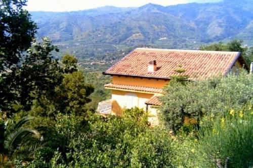 Апартаменты Holiday Home Graniti Graniti II