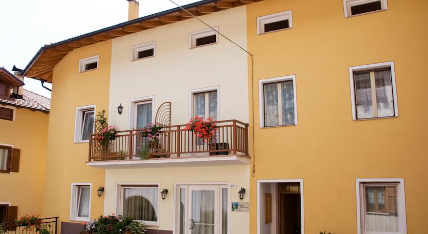 Отель Agritur Monte Pin
