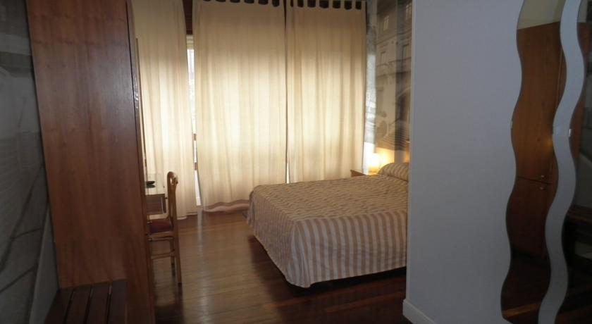 Отель Hotel Photo Zabalburu