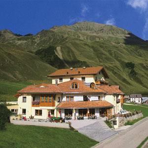 Отель Hotel Alpenjuwel
