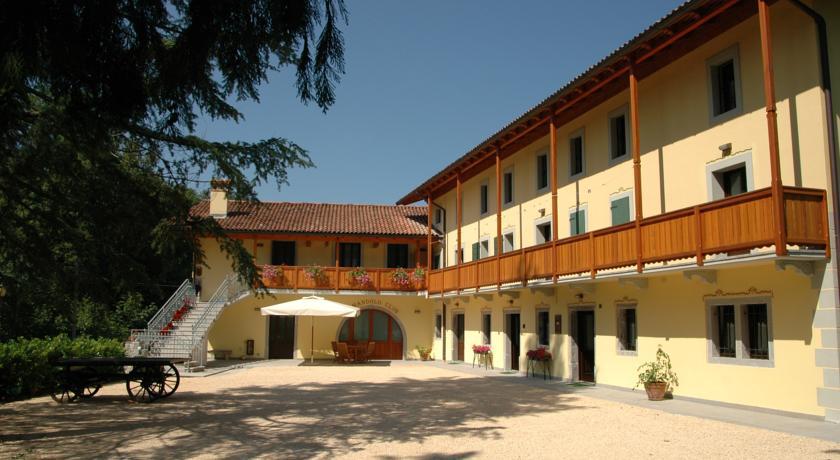 Отель Country House Ramandolo Club