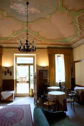 Отель Hotel Il Pino
