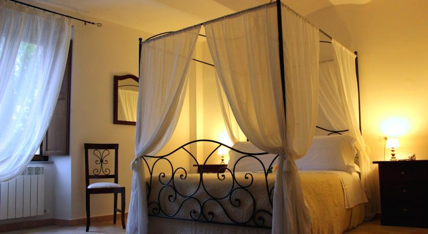 Отель Borgo Sant'Angelo