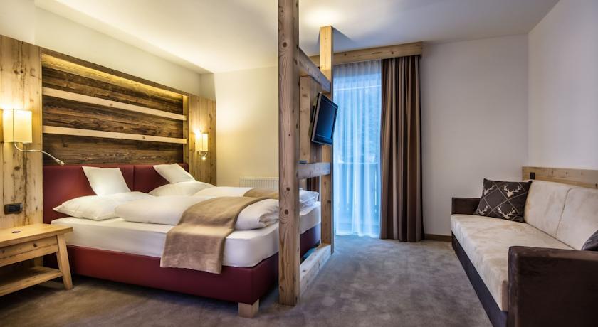 Отель Albergo Posta Pederoa