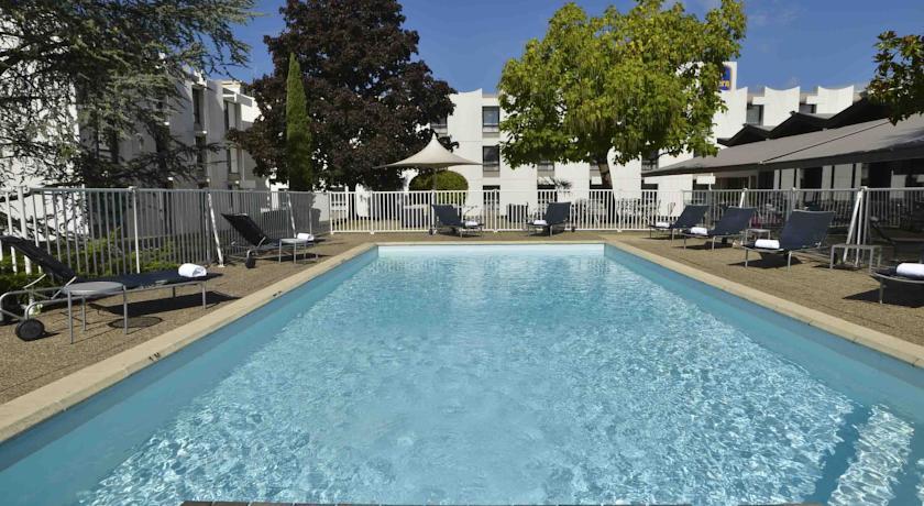 Отель Best Western St Etienne Aéroport