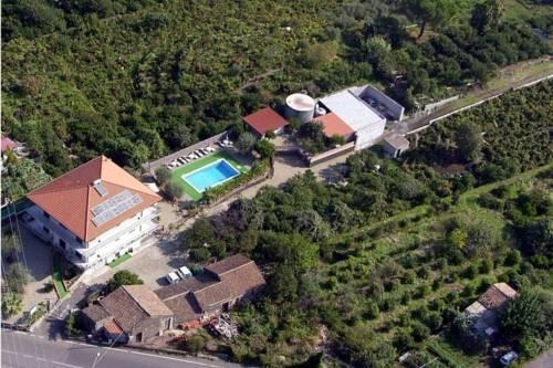 Апартаменты Holiday Home Sun Santa Venerina