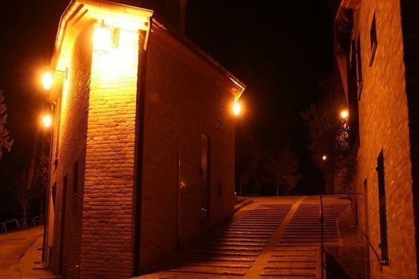 Апартаменты Holiday Home Oliva Bargni Di Serrungarina