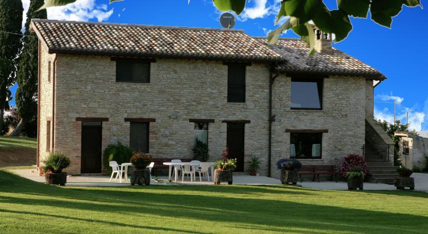 Апартаменты Holiday Home San Carlo Treia