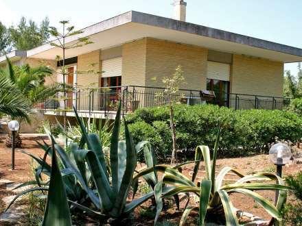 Апартаменты Holiday Home Depressa Tricase
