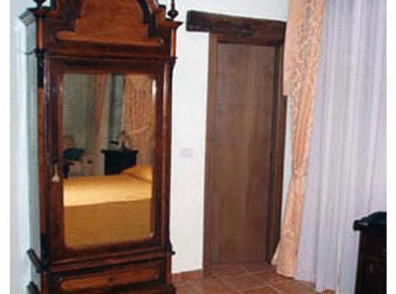 Отель Hotel Fioriti