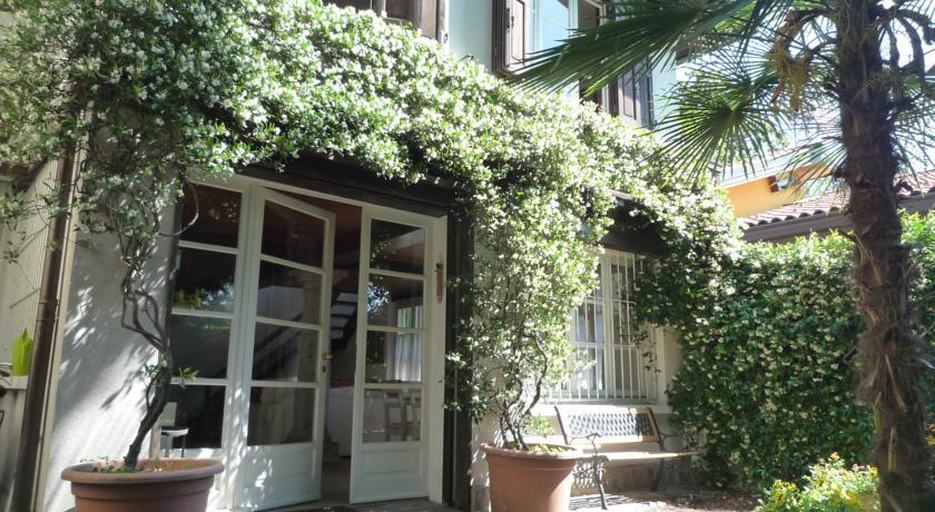 Мини-отель Villanuvola Bed&Breakfast