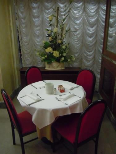 Отель Hotel Excelsior