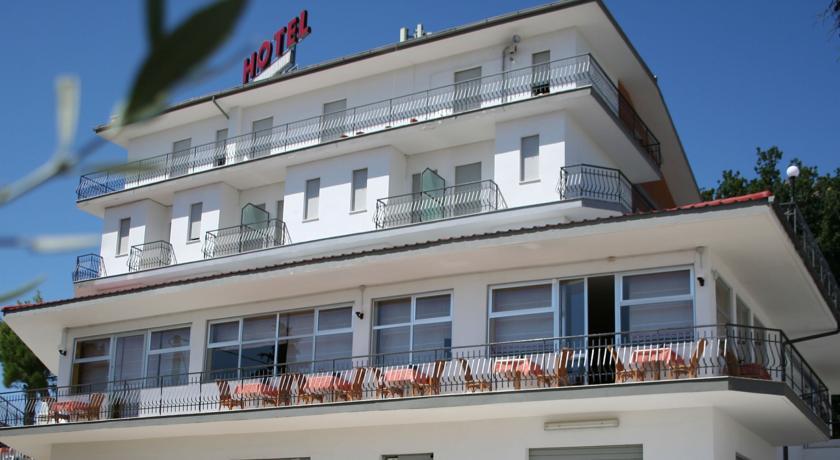 Отель Hotel Ristorante Belvedere