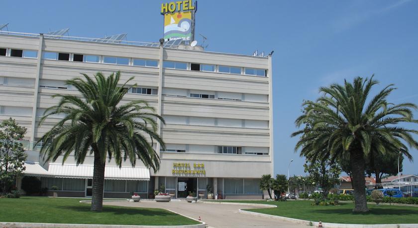 Отель Hotel Miramare