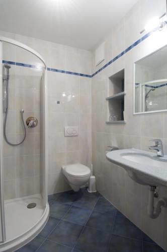 Отель Hotel Kronhof