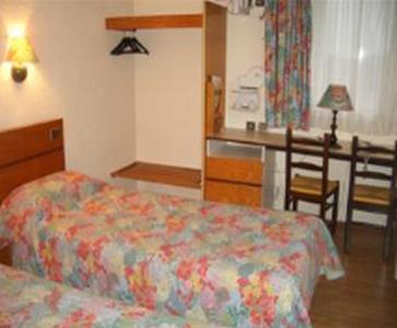 Отель Hipotel Paris Hippodrome
