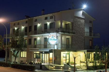 Отель Hotel Rivamare