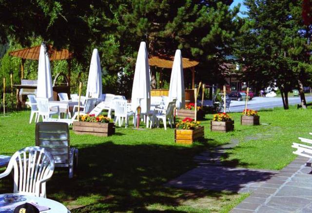 Отель Hotel Regina Delle Dolomiti