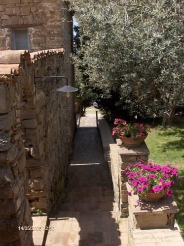 Отель Agriturismo Il Vecchio Casale