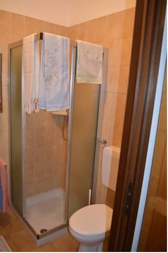 Отель Albergo Trattoria Leon d'Oro