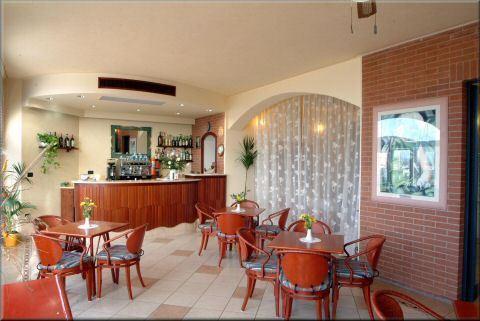 Отель Hotel Parco delle Cale