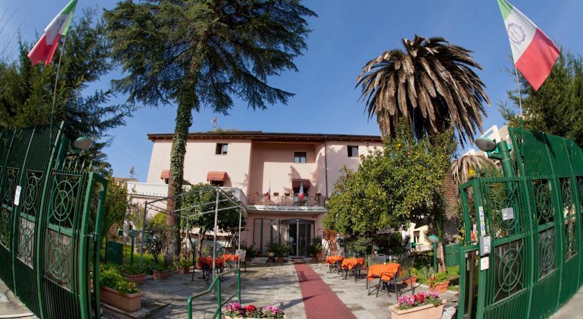 Апартаменты Albergo Residence Fattoria Stocchi