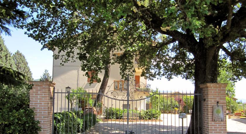 Отель Agriturismo Il Quercione