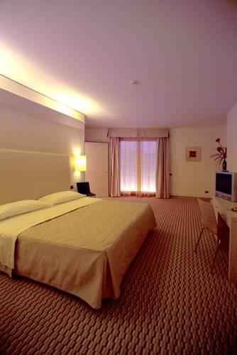 Отель Hotel Mara