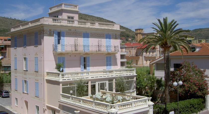 Отель Hotel De La Plage