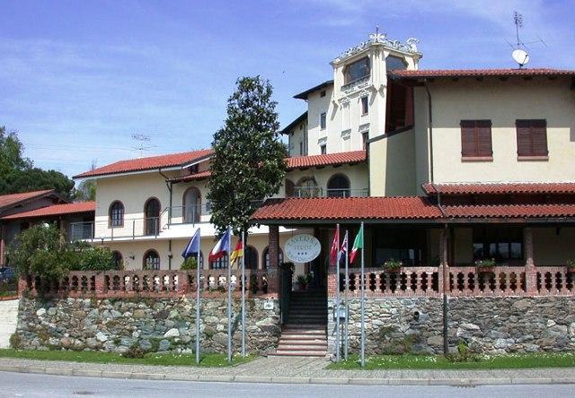 Отель Hotel Ristorante Taverna Verde