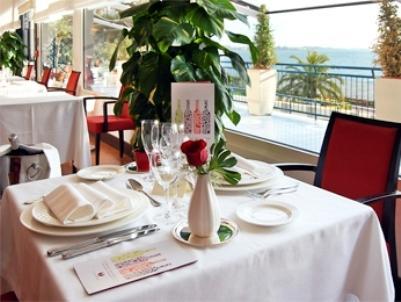 Отель Mercure Delfino Taranto