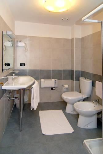 Апартаменты Hotel Residence Borgo Brianteo