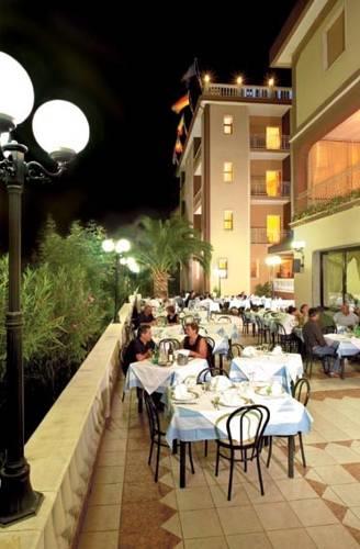 Отель Hotel Ristorante la Siesta