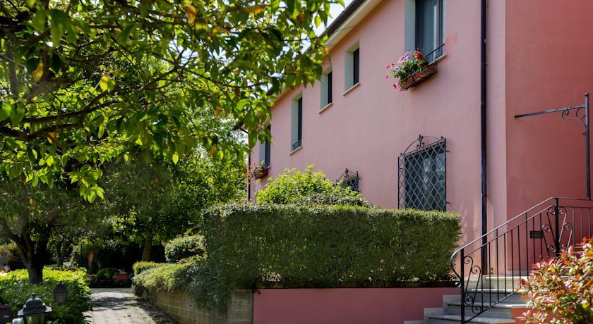 Отель I Calanchi Country Hotel & Restaurant