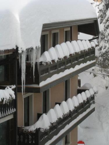 Отель Hotel Lo Scoiattolo