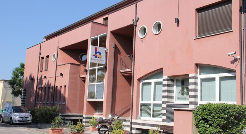 Отель Hotel Rubicone