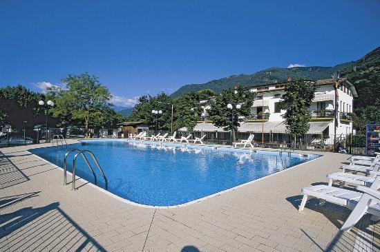 Отель Camping Hotel Au Lac De Como