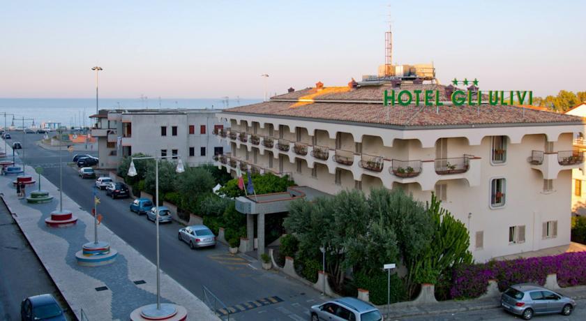 Отель Hotel Gli Ulivi