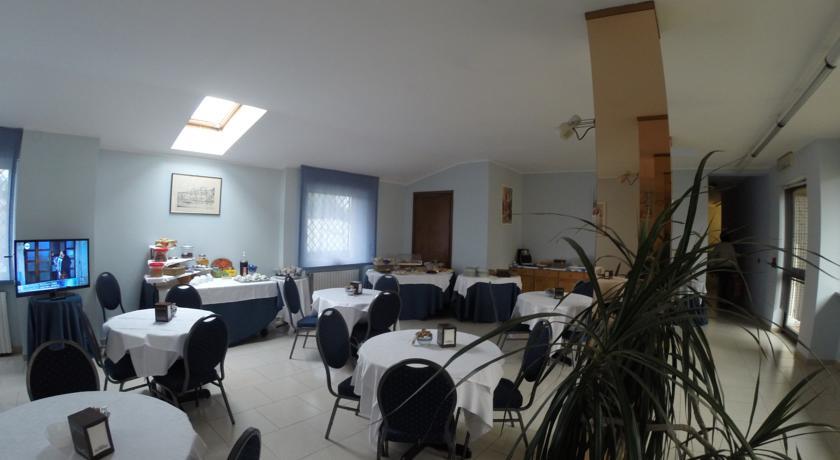 Отель Hotel La Rosa Bianca