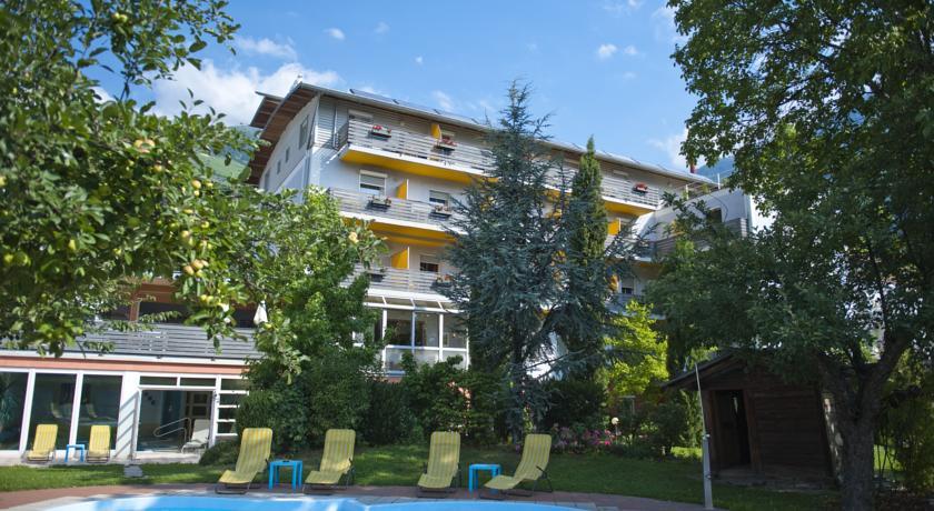 Отель Parkhotel Zur Linde